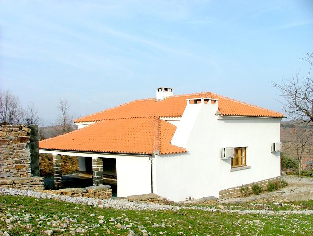 Alojamento Rural de Sendim da Serra Exterior foto